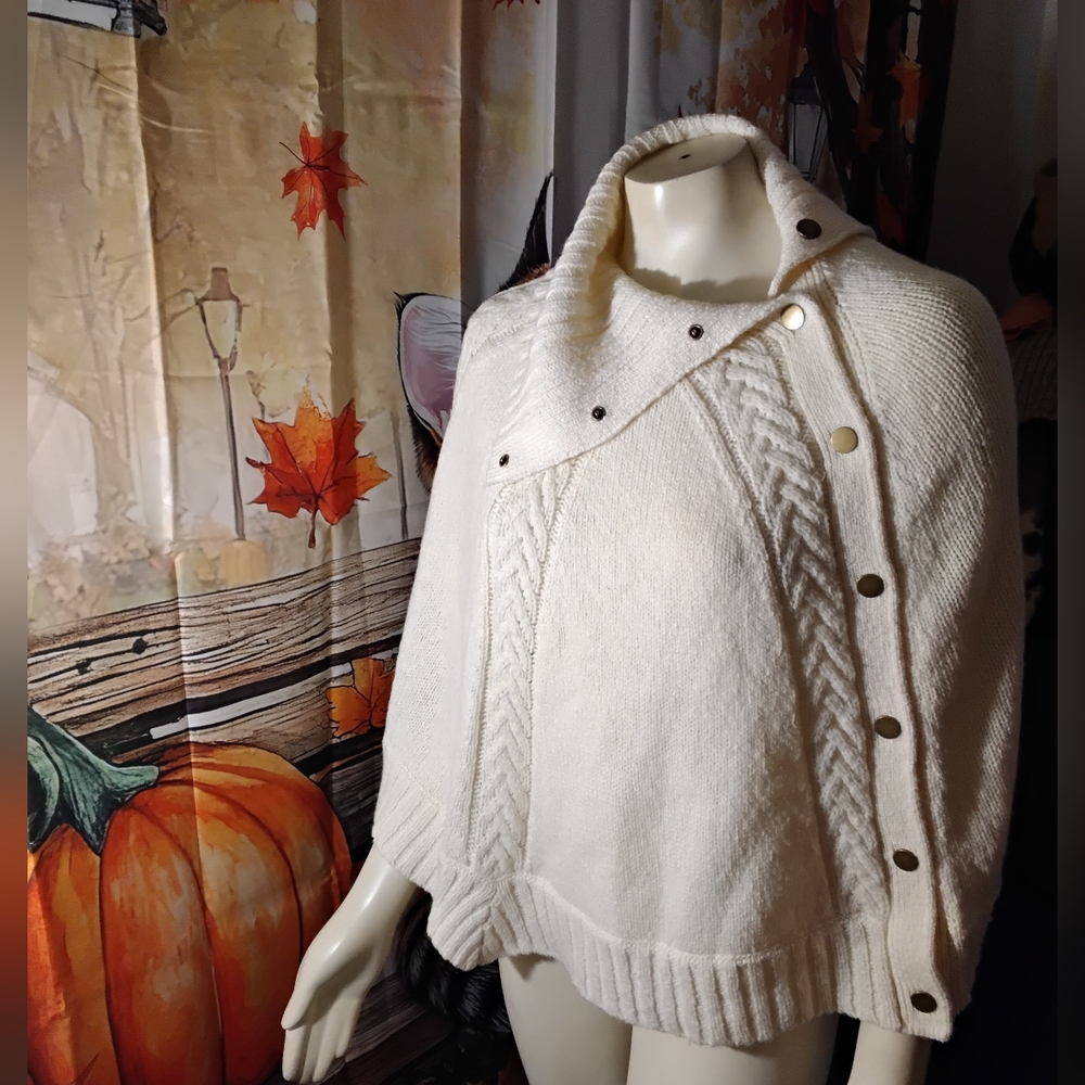 Talbots Women's size Small / Medium Ivory Wool Blend Cape Sweater